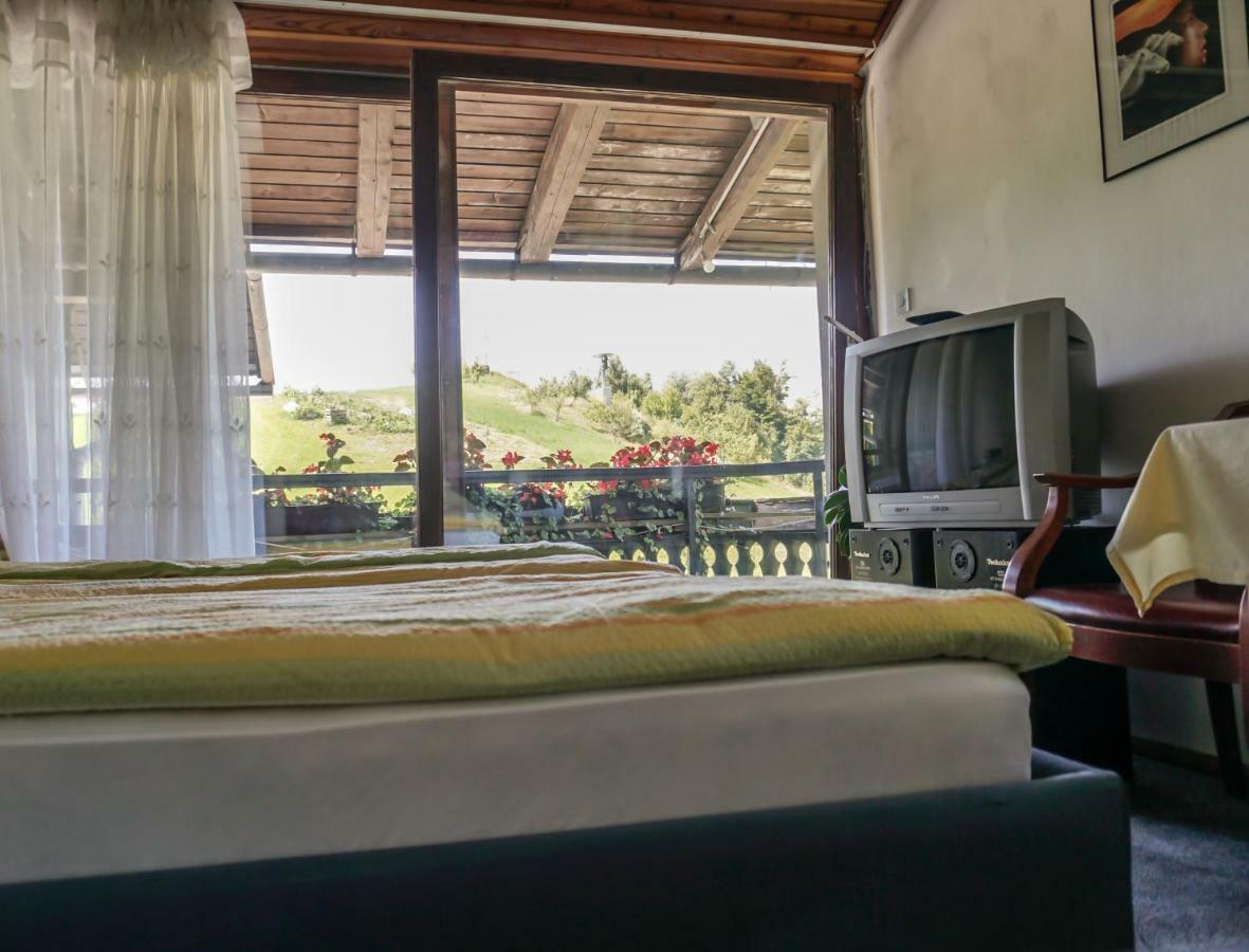 Guest House Beli Kamen Vojsko Ngoại thất bức ảnh
